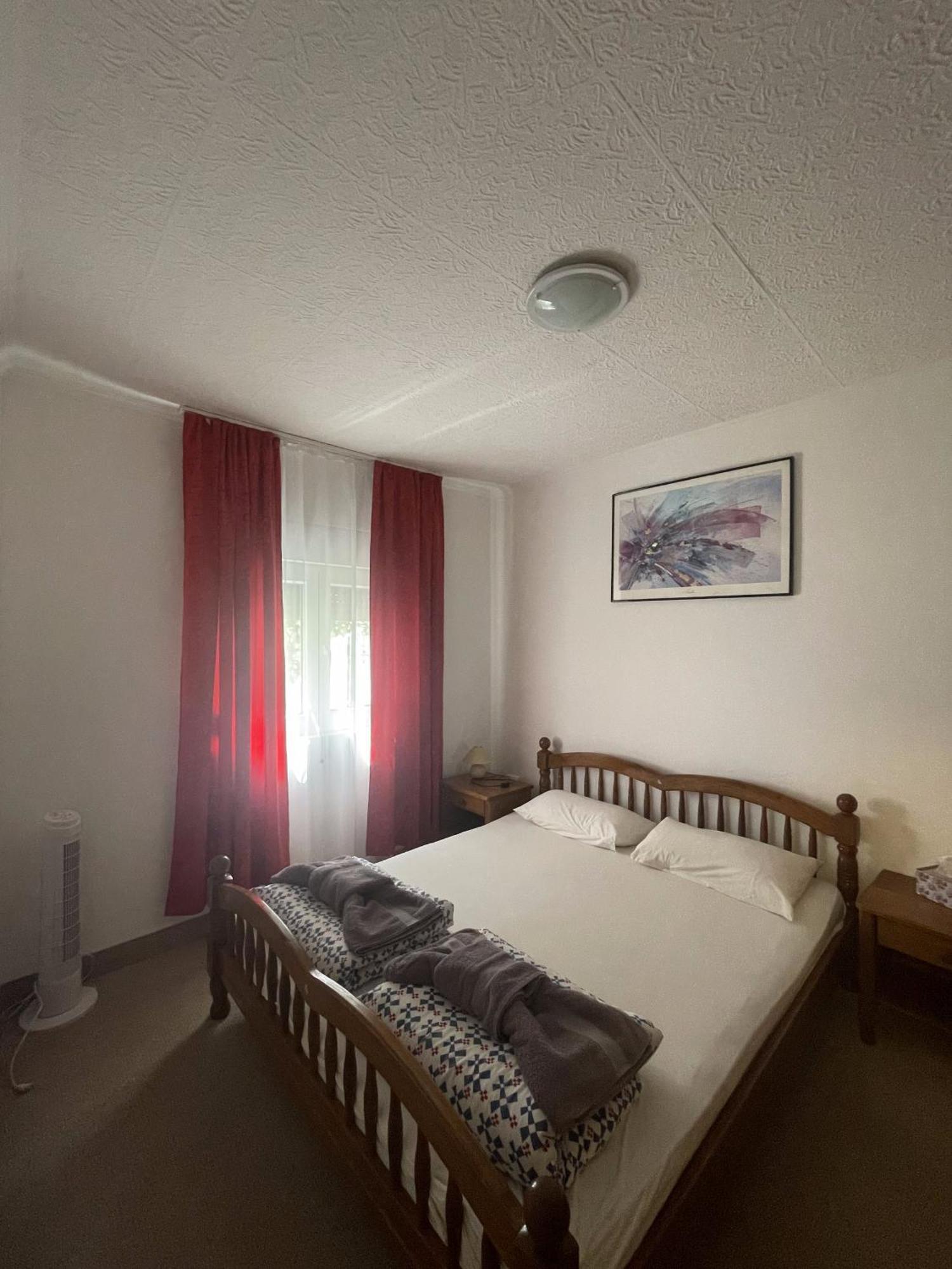 Apartments Krnjic ウマグ エクステリア 写真